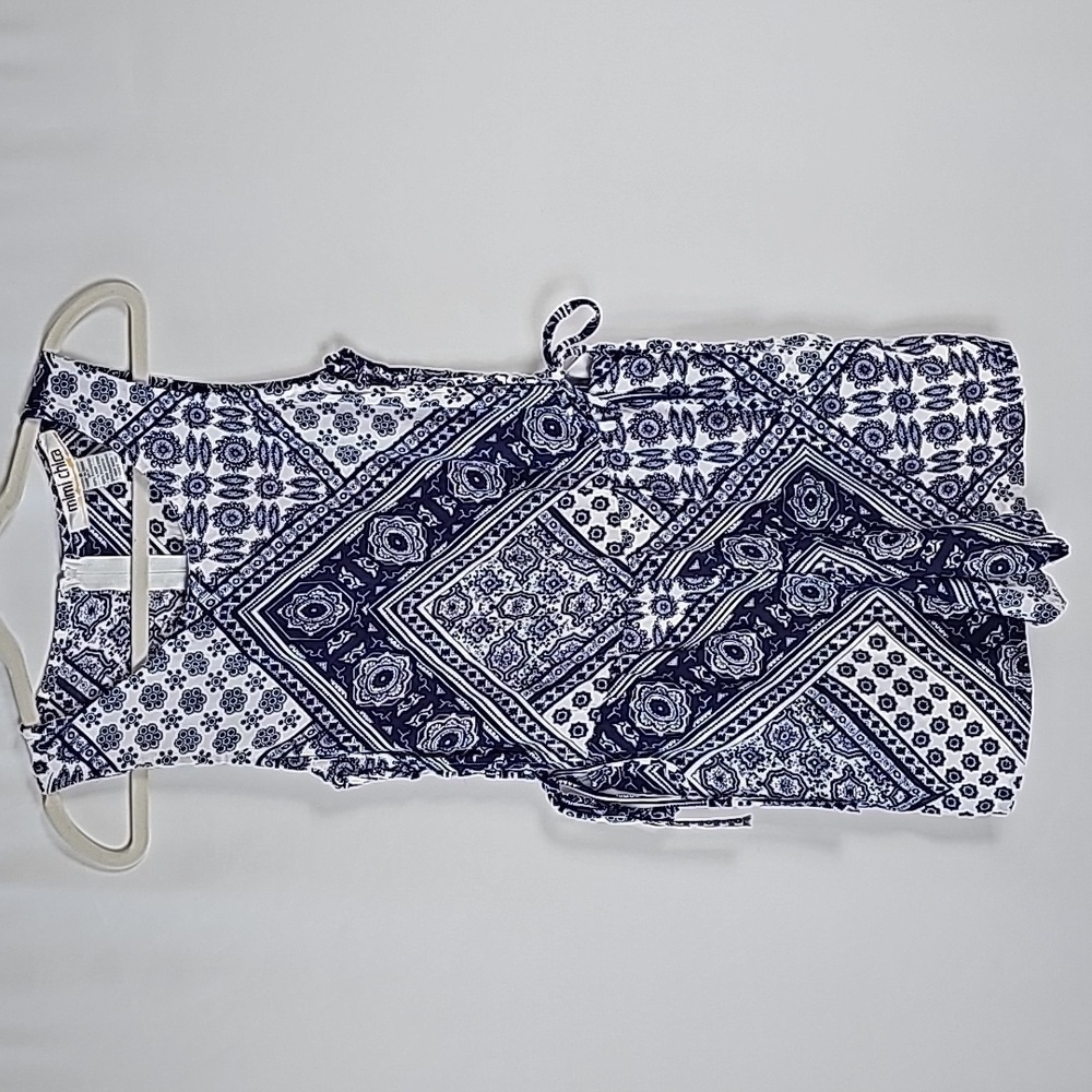 MIMI Chica Navy/White Pattern Romper Size Small